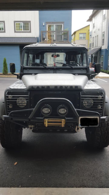 1987 Land Rover Defender 90 - Rhino lined inside and out - Custom Alpine Stereo 1980 Land Rover Defender