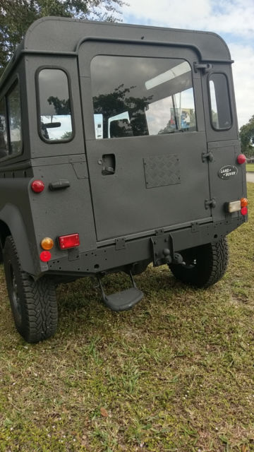 1900 Land Rover Defender D90 - photo 12