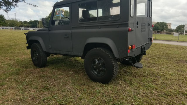 1900 Land Rover Defender D90 - photo 13