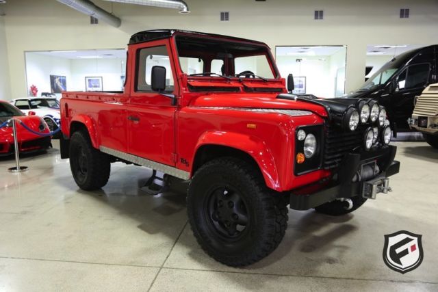 1987 Land Rover Defender Pickup, Ultra Rare, Newer Paint, Low Miles & Rugged! 1987 Land Rover Defender