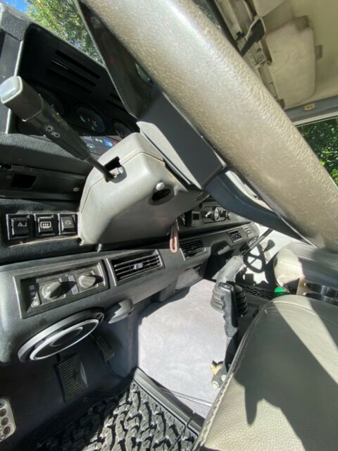 1987 Land Rover Defender - photo 9