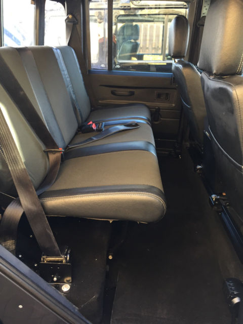 1987 Land Rover Defender County Station Wagon - photo 11