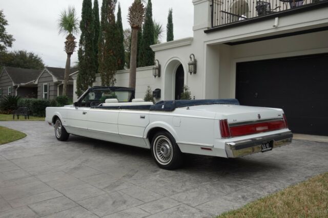 1987 Lincoln Town Car - photo 3