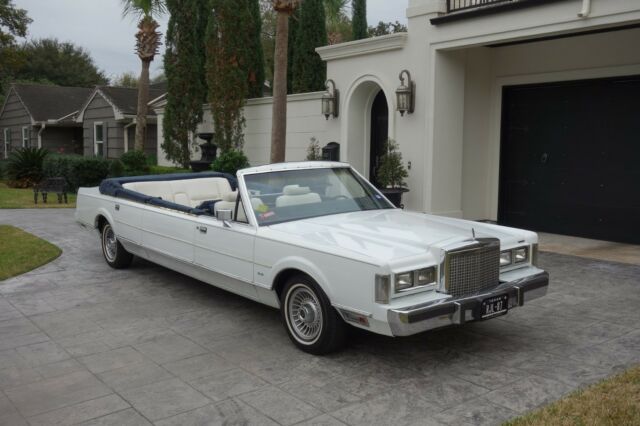 1987 Lincoln Town Car - photo 6