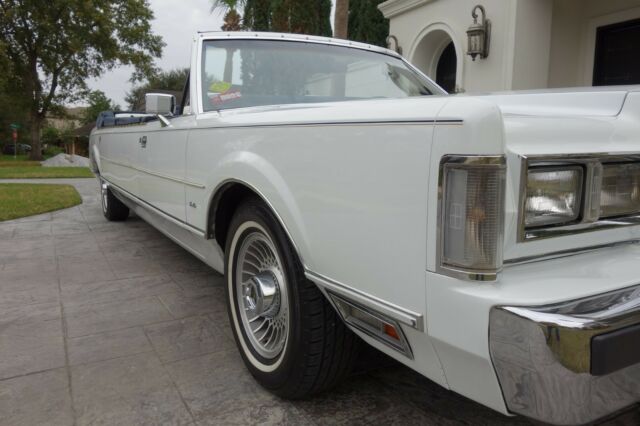 1987 Lincoln Town Car - photo 7