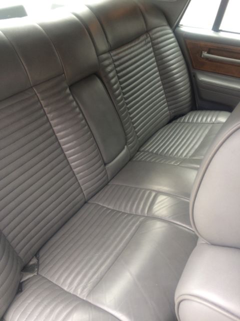 1987 Lincoln Continental - photo 10