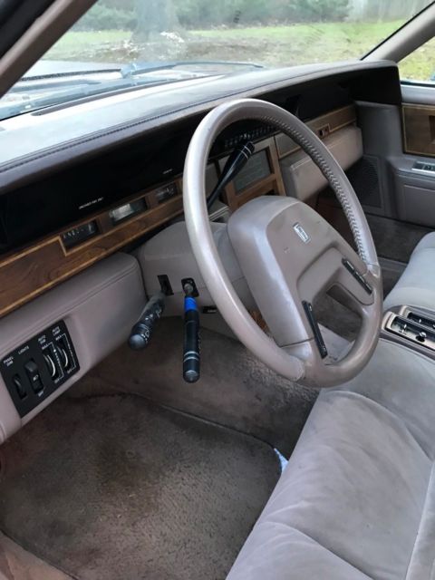 1987 Lincoln Continental - photo 13