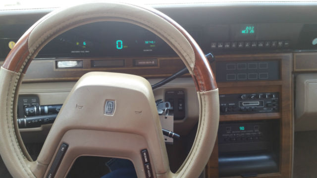 1987 Lincoln Continental - photo 8