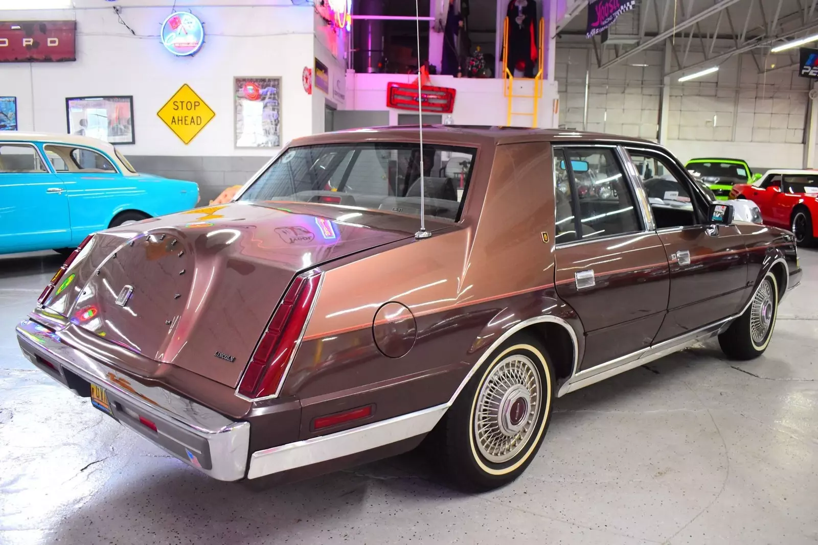 1987 Lincoln Continental GIVENCHY EDITION - photo 11