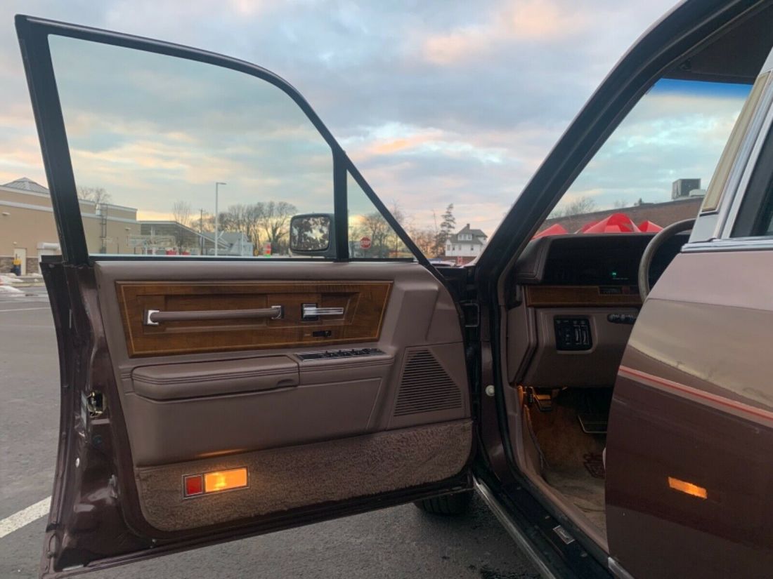1987 Lincoln Continental GIVENCHY - photo 10
