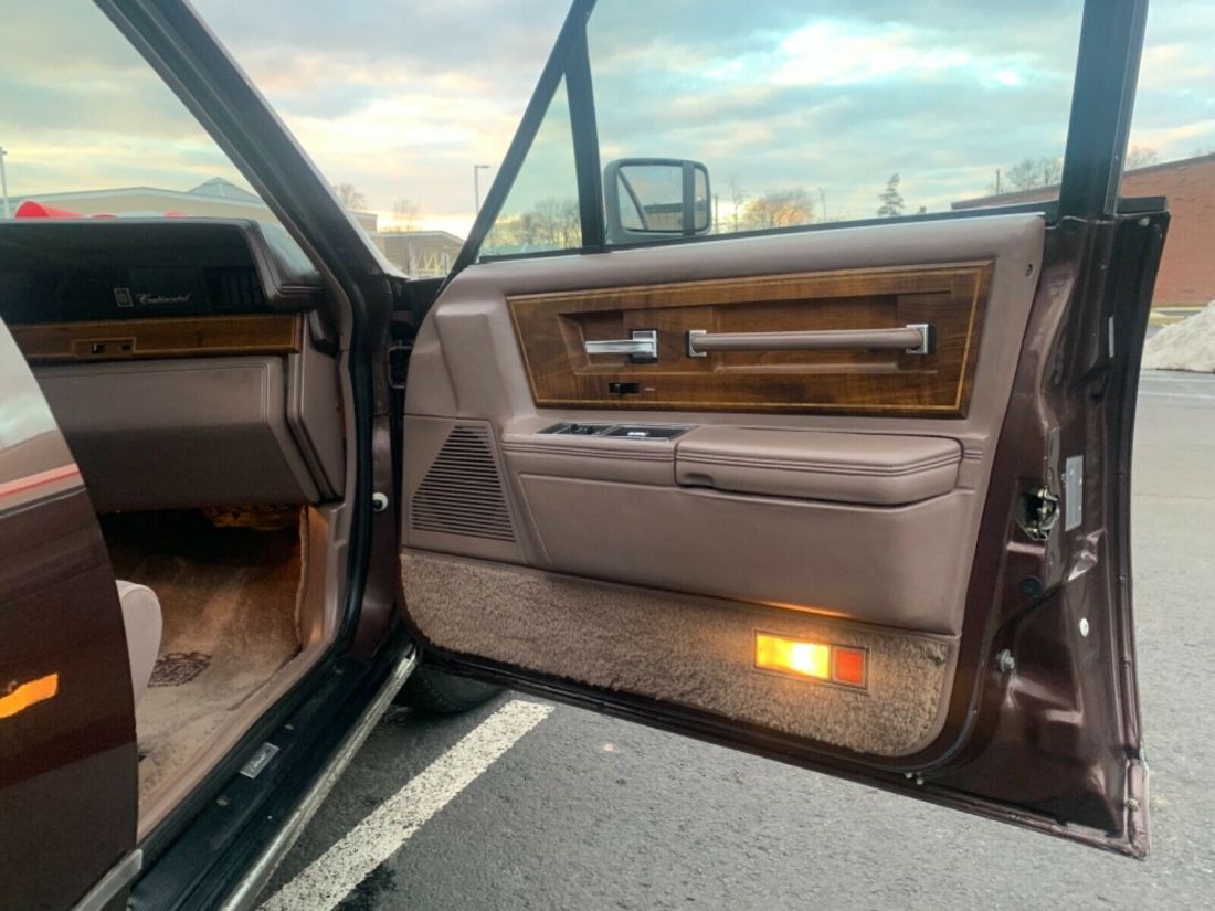 1987 Lincoln Continental GIVENCHY - photo 12