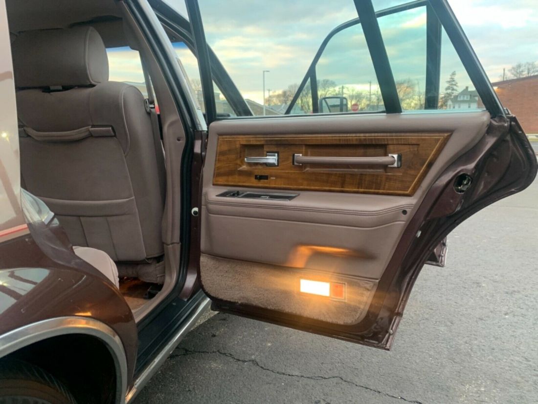 1987 Lincoln Continental GIVENCHY - photo 13