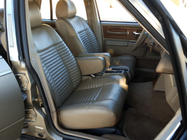 1987 Lincoln Continental COINTINENTAL - photo 11