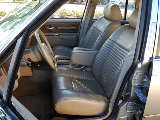1987 Lincoln Continental COINTINENTAL - photo 12