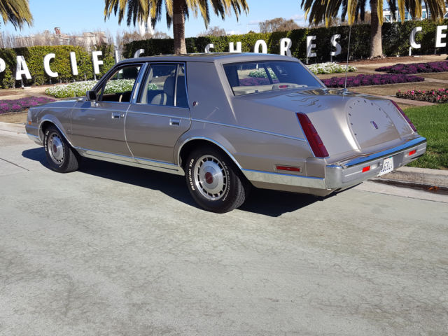 1987 Lincoln Continental COINTINENTAL - photo 4