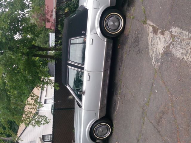 1987 Lincoln Town Car