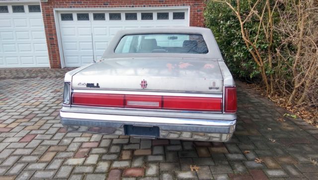 1987 Lincoln Town Car - photo 2