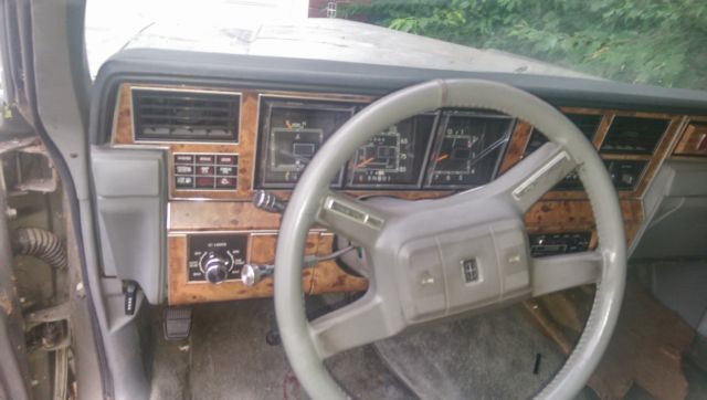 1987 Lincoln Town Car - photo 6
