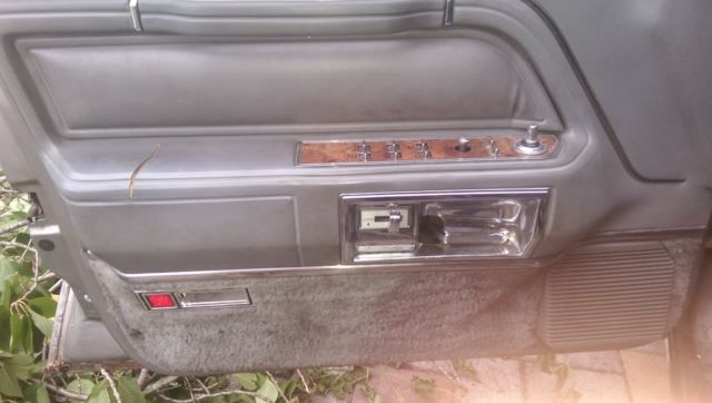 1987 Lincoln Town Car - photo 8