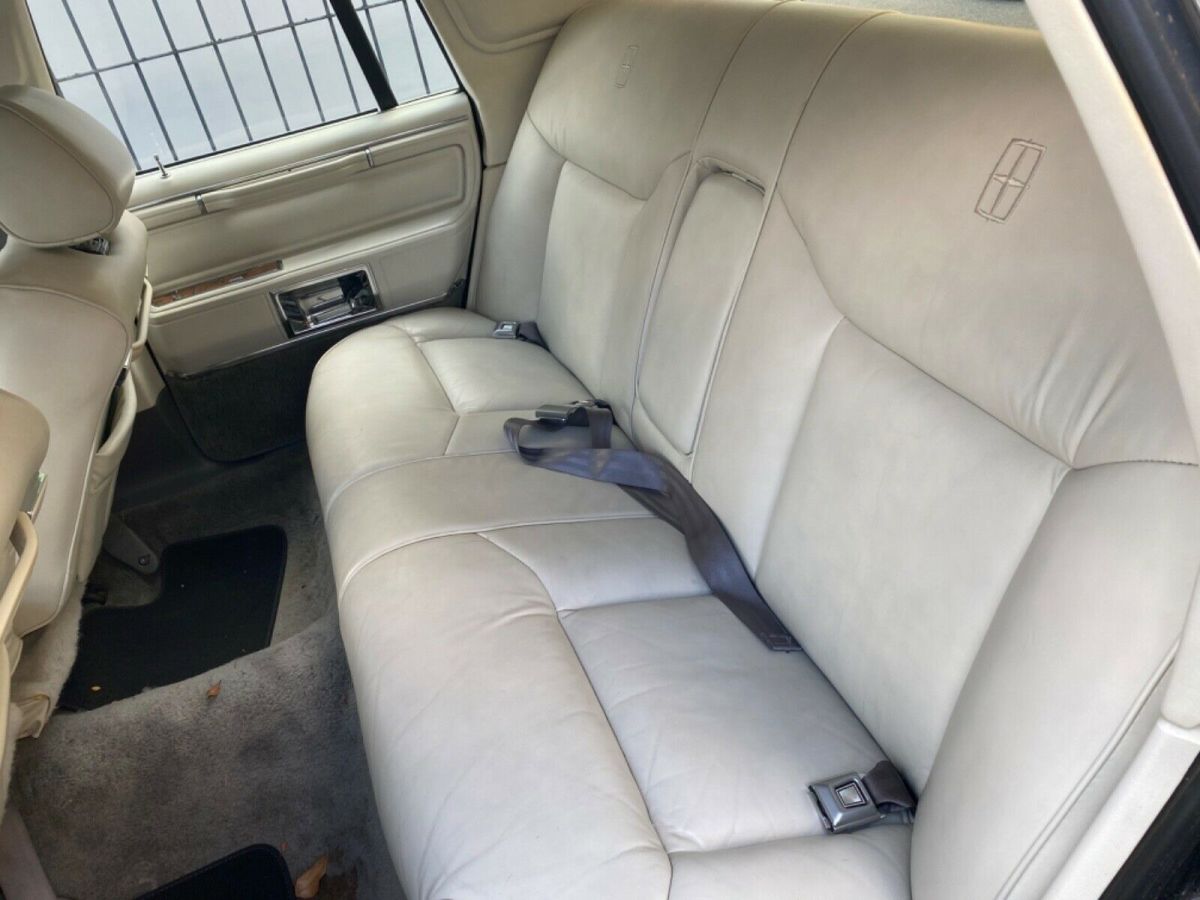 1987 Lincoln Town Car SIGNATURE - photo 12