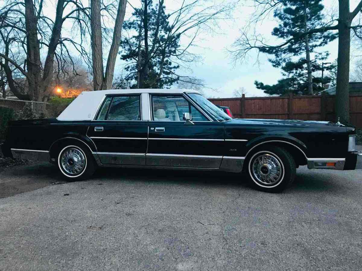 1987 Lincoln Town Car SIGNATURE - photo 9
