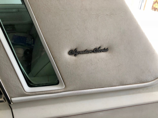 1987 Lincoln Town Car Signature - photo 4