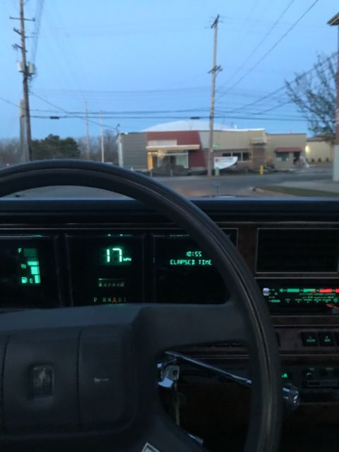 1987 Lincoln Town Car Signature - photo 10