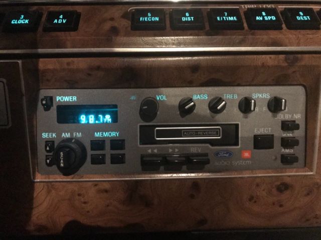 1987 Lincoln Town Car Signature - photo 11