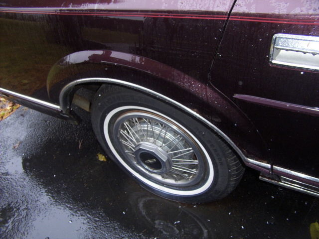 1987 Lincoln Town Car - photo 9