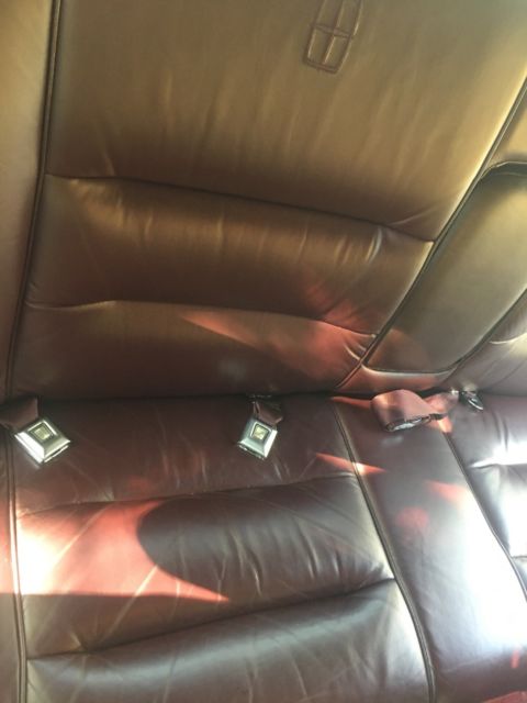 1987 Lincoln Town Car - photo 11
