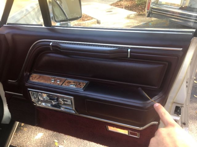 1987 Lincoln Town Car - photo 7