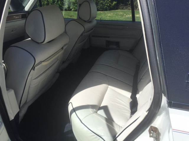 1987 Lincoln Town Car Stars & Stripes Edition - photo 5