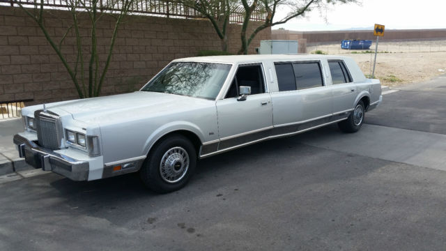 1987 Lincoln Town Car "Widebody" Limo 1987 Lincoln Town Car