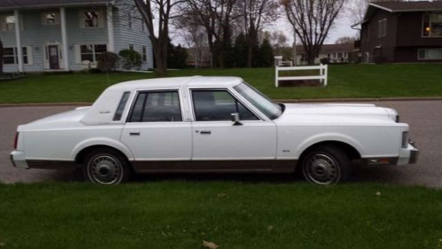 1987 Lincoln Town Car Signature - photo 13