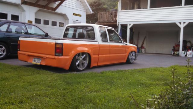 1987 Mazda B-Series Pickups Base Extended Cab Pickup 2-Door - photo 2