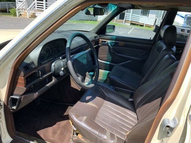 1987 Mercedes-Benz 300-Series - photo 9
