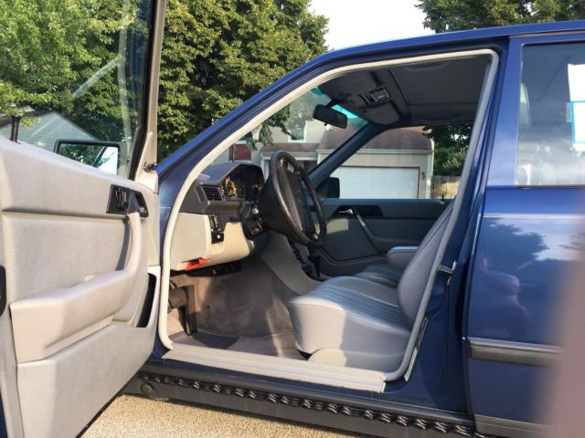 1987 Mercedes-Benz 300-Series - photo 3