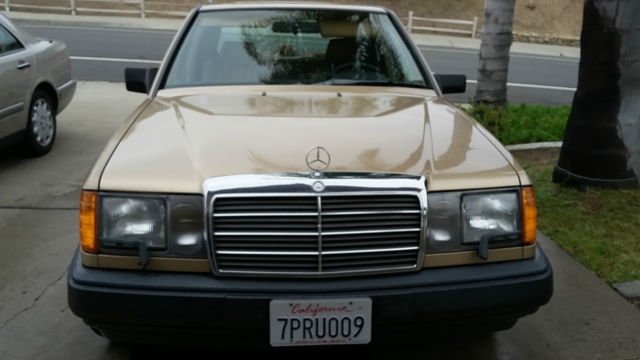 1987 Mercedes 300D Turbo Diesel 1Owner Always Garaged in Dry San Diego, No Rust 1987 Mercedes-Benz 300-Series