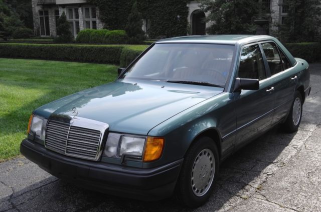 1987 Mercedes 300D Turbo Diesel One Owner 77K Miles Rare Color Combo No Reserve 1987 Mercedes-Benz E-Class