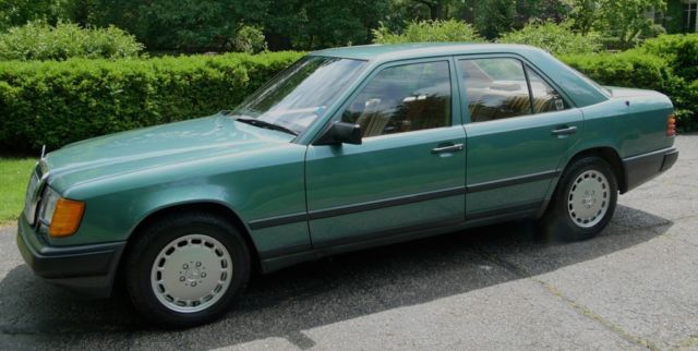 1987 Mercedes-Benz E-Class