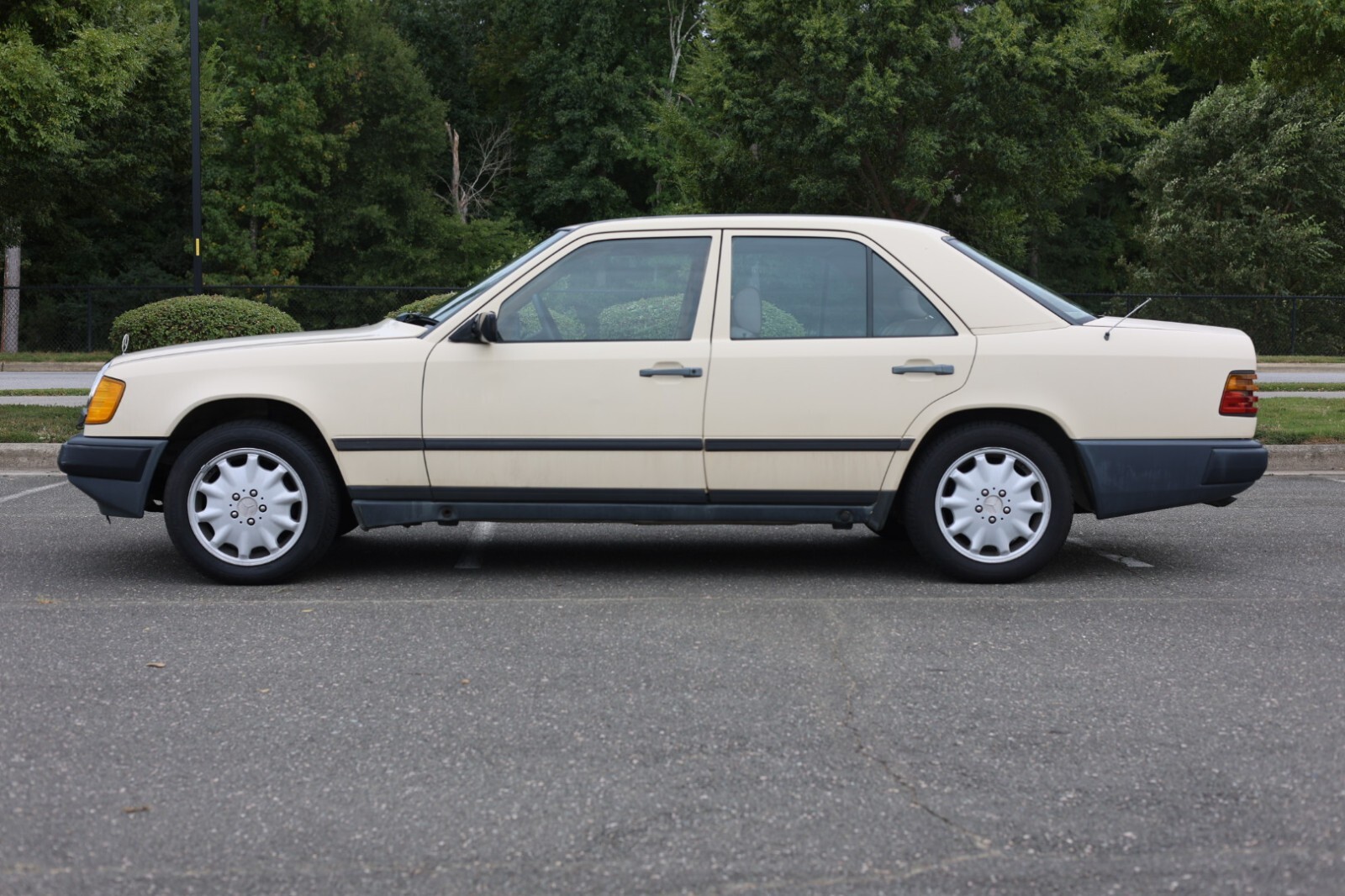 1987 Mercedes-Benz 300-Series - photo 8