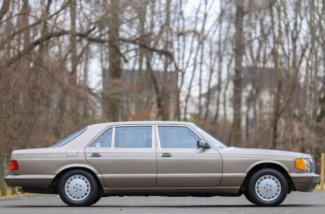 1987 Mercedes-Benz S-Class 560sel V8 Sedan Super Low 65K mi Rare Collectible - photo 10