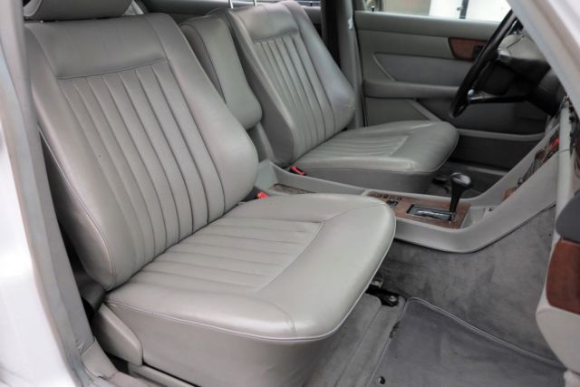 1987 Mercedes-Benz 500-Series 560SEL - photo 12