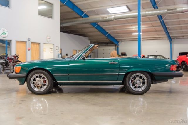 1987 Mercedes-Benz 500-Series 560SL Convertible - photo 7