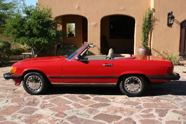 1987 Mercedes 560SL Hardtop Convertible Low Miles Garage Kept Collector's Item 1987 Mercedes-Benz SL-Class 560SL