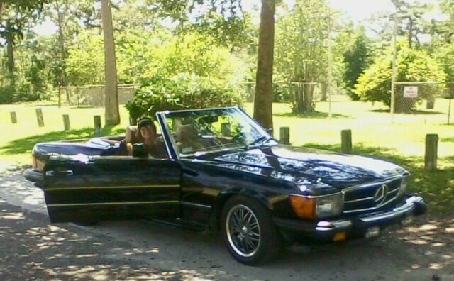 1987 Mercedes-Benz SL-Class 560SL R107 Roadster Convertible - photo 2