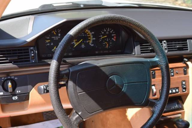 1987 Mercedes-Benz E-Class 300E 4dr Sedan Sedan 4-Door Automatic 4-Speed - photo 11