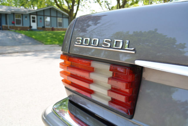 1987 Mercedes-Benz 300-Series - photo 9