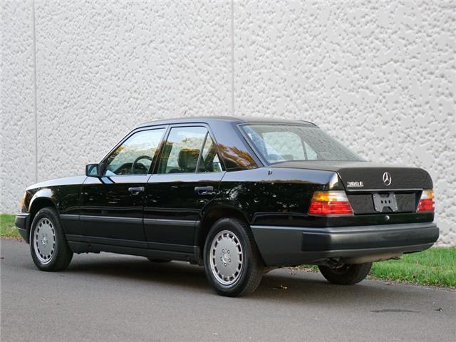 1987 Mercedes-Benz 300-Series 300E - photo 4