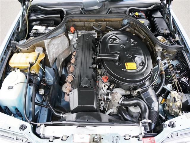 1987 Mercedes-Benz 300-Series 300E - photo 10
